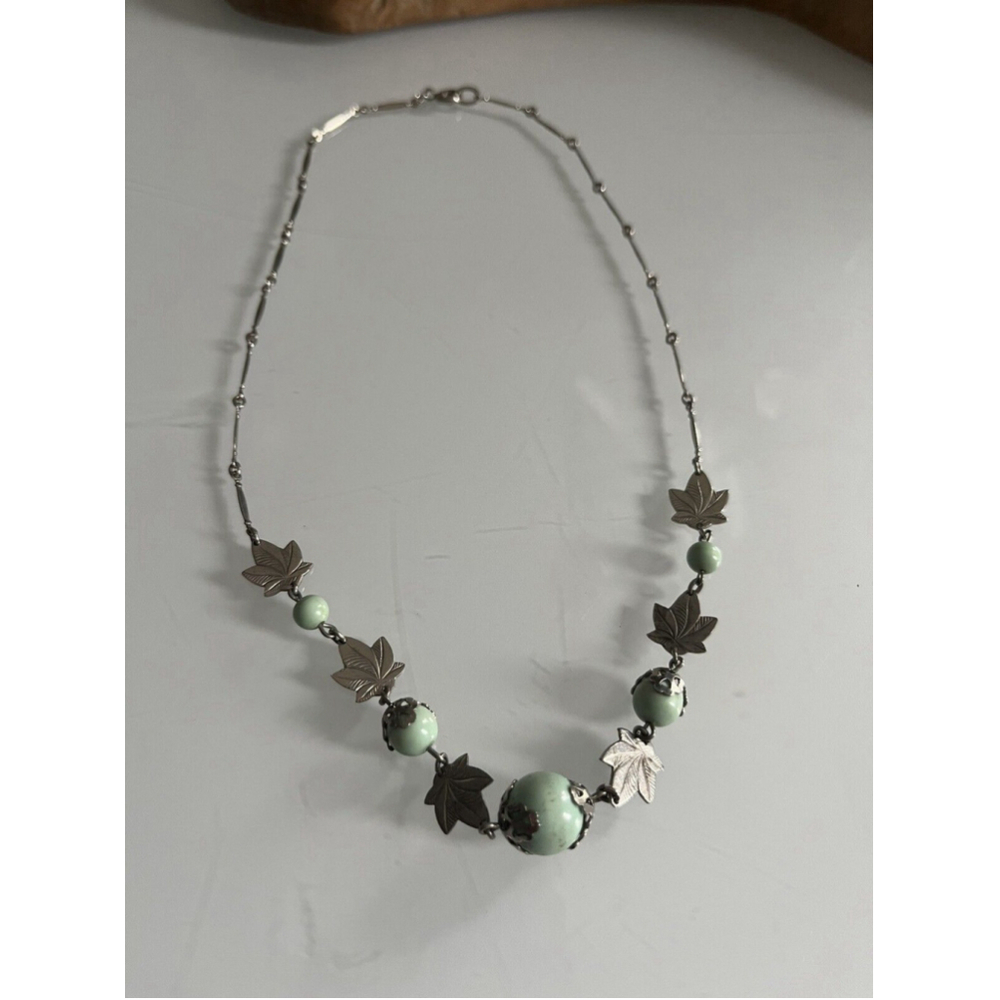 Vintage Green Peking Glass & Silvertone Necklace C Clasp Leaf Design